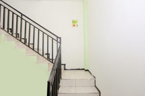 Hotel Oyo Life 2716 Kost As Salaam