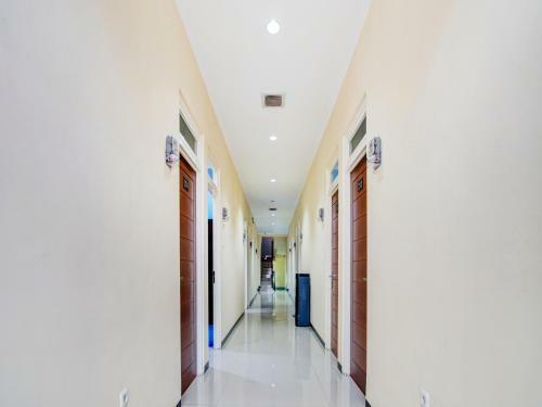 Hotel Oyo 90217 Cmb 37 Guest House