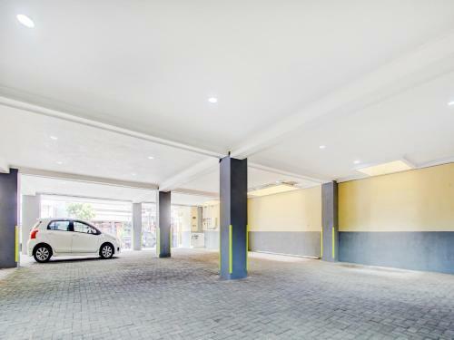 Hotel Oyo 90217 Cmb 37 Guest House