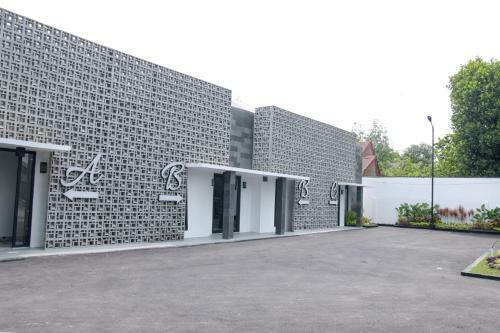 Hostal Reddoorz Plus Near Unimed Medan