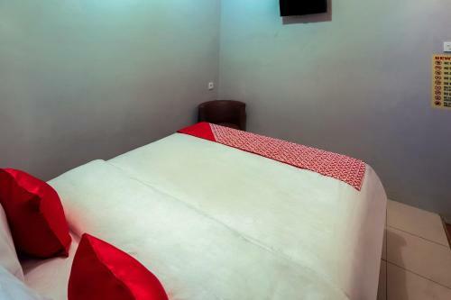 Hotel Oyo 3375 Sumatera Agustinekost Syariah