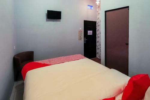 Hotel Oyo 3375 Sumatera Agustinekost Syariah