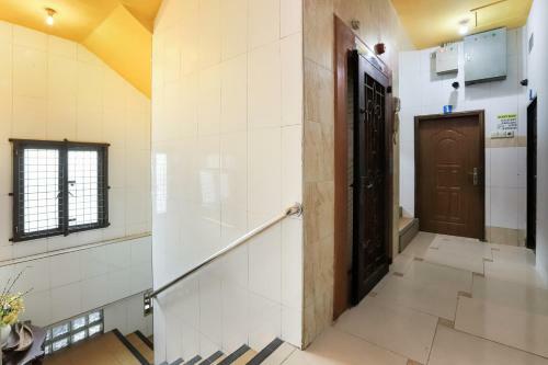 Hotel Oyo 3375 Sumatera Agustinekost Syariah