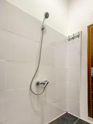 Hotel Oyo 3937 Teratai Guest House