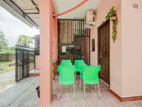 Hotel Oyo 3937 Teratai Guest House