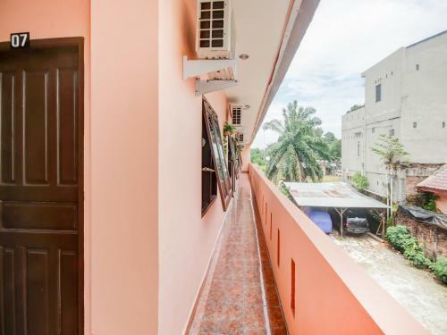 Hotel Oyo 3937 Teratai Guest House