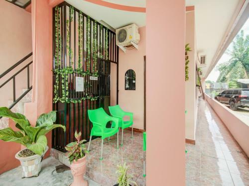 Hotel Oyo 3937 Teratai Guest House