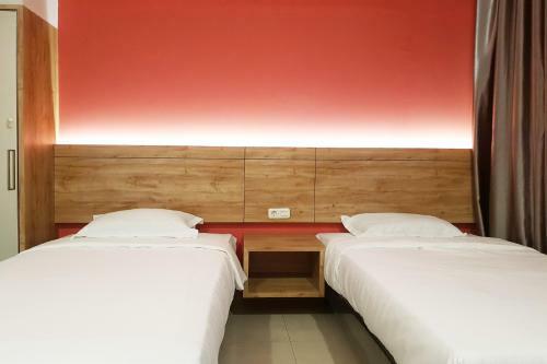 Hotel Oyo 90015 Platinum Guest House
