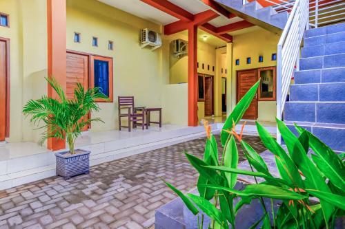 Hotel Oyo 2450 Hening Homestay
