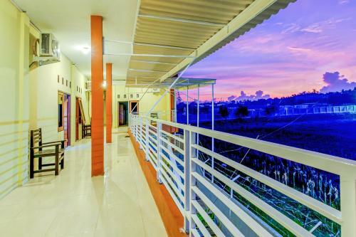 Hotel Oyo 2450 Hening Homestay