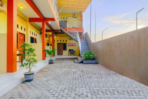 Hotel Oyo 2450 Hening Homestay