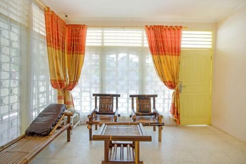 Hotel Oyo 3252 Lansano Residence Syariah