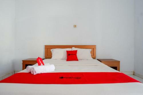 Hostal Reddoorz @ Hotel Horas Palopo
