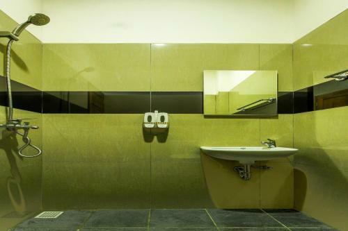 Hotel Oyo 3816 The Tispa Syariah Residence
