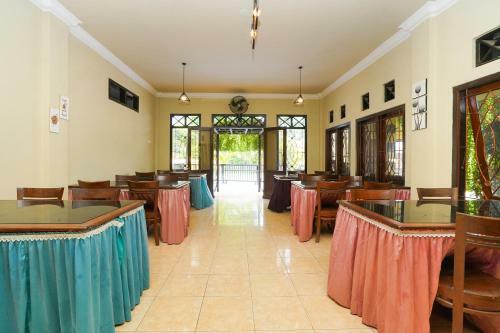 Oyo 2715 Hotel Madinah Syariah