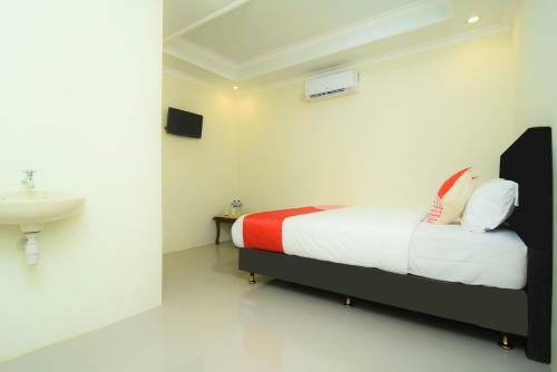 Hotel Oyo 1909 Edelweiss Residence Syariah