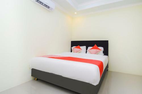 Hotel Oyo 1909 Edelweiss Residence Syariah