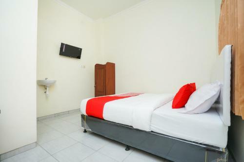 Hotel Oyo 1642 Penginapan Anggrek Syariah 2