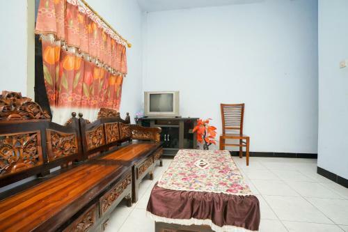 Hotel Spot On 2126 Bromo Indah Homestay
