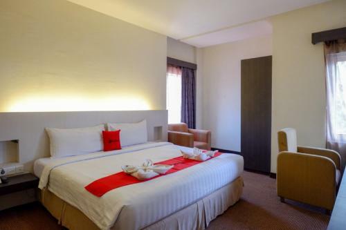 Reddoorz Plus Near Hotel Benua Kendari