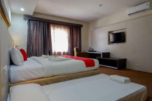 Reddoorz Plus Near Hotel Benua Kendari
