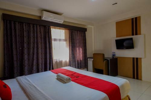 Reddoorz Plus Near Hotel Benua Kendari