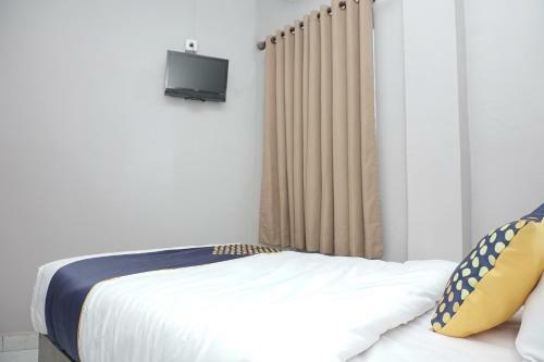 Spot On 2200 Hotel Gunung Sari