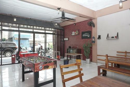 Spot On 2200 Hotel Gunung Sari