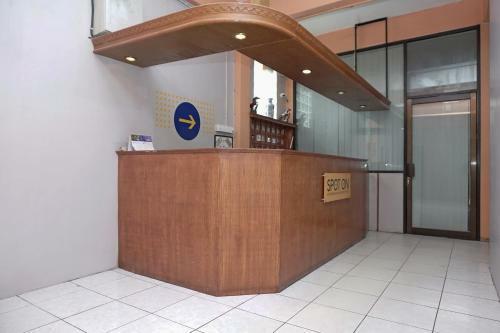 Spot On 2200 Hotel Gunung Sari