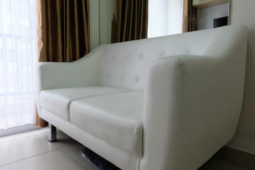 Cozy 1br Unit Saveria Apartment By Travelio