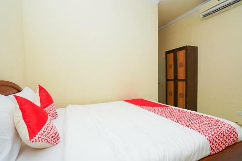Hotel Oyo 2612 Pondok Rizqi Syariah