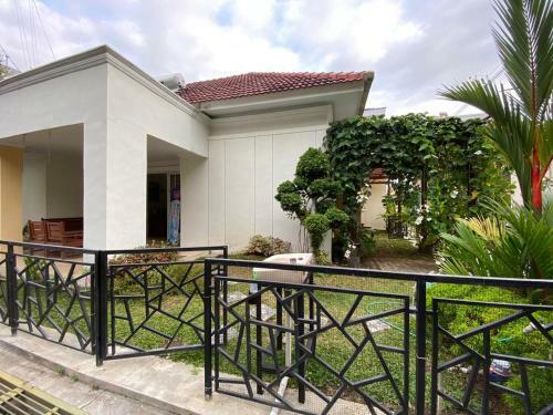 Hotel Omah Inap D24 Syariah Nogotirto