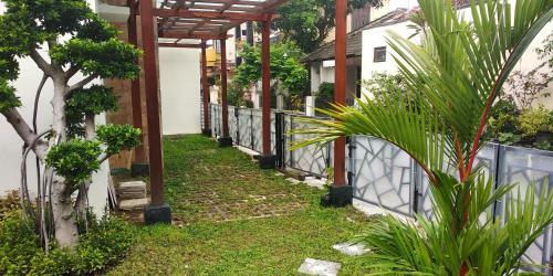 Hotel Omah Inap D24 Syariah Nogotirto