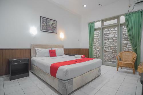 Hostal Reddoorz @ Jalan R.e. Martadinata Sukabumi