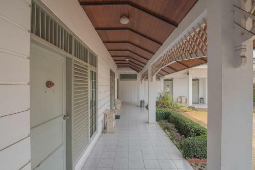 Hostal Reddoorz @ Jalan R.e. Martadinata Sukabumi