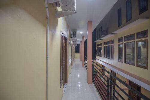 Hostal Reddoorz Near Rsud Dr. Abdul Aziz