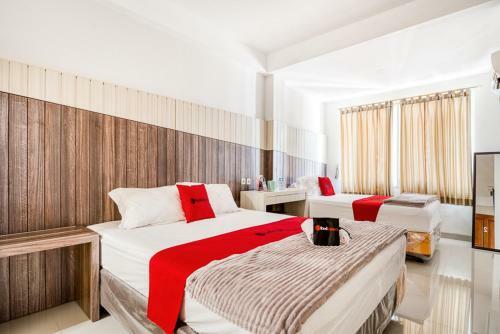 Hostal Reddoorz Near Untag Surabaya