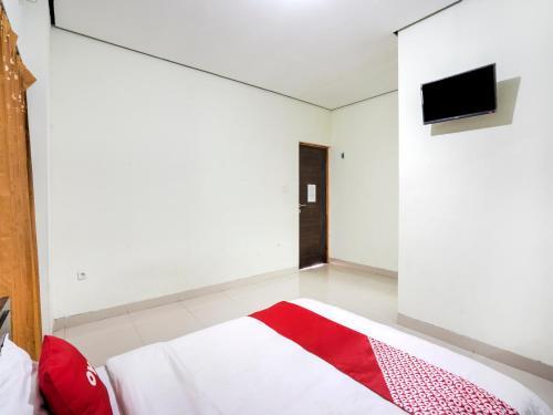 Hotel Oyo 3842 Eiffel Ketintang Unesa Syariah