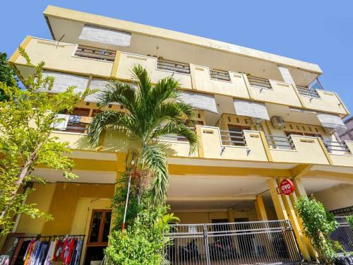 Hotel Oyo 3842 Eiffel Ketintang Unesa Syariah