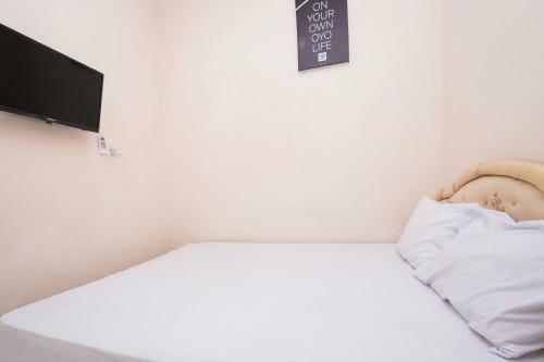 Hotel Oyo Life 2532 Kost Putri Adia