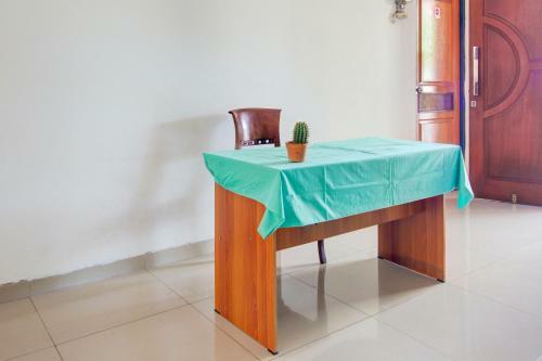 Hotel Oyo Life 89990 Kost Waterfront 75 Sub