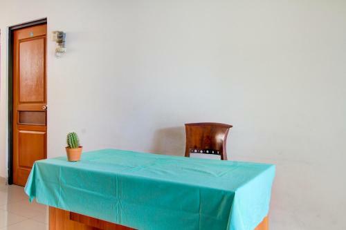 Hotel Oyo Life 89990 Kost Waterfront 75 Sub