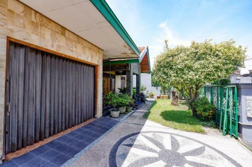 Hotel Spot On 2821 Griya Kawula Syariah
