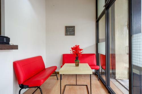 Hostal Reddoorz Near Pacific Mall Tegal 2