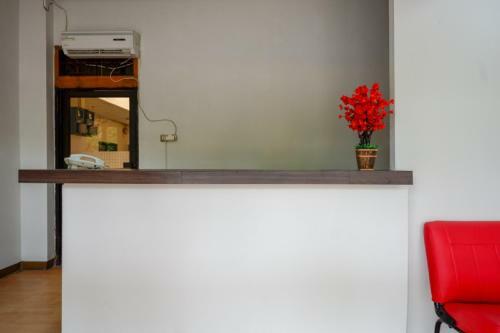 Hostal Reddoorz Near Pacific Mall Tegal 2