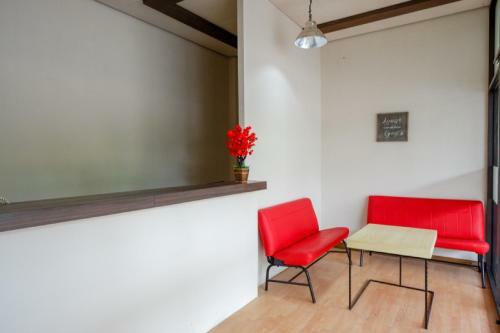 Hostal Reddoorz Near Pacific Mall Tegal 2