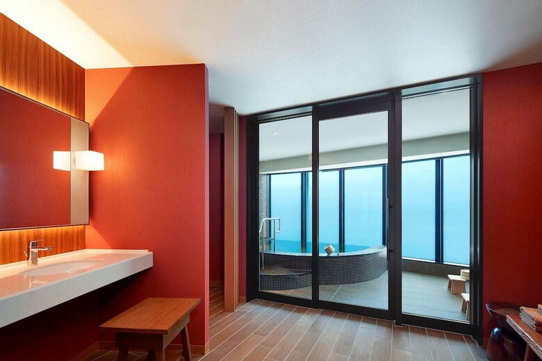 Sunmarina Hotel