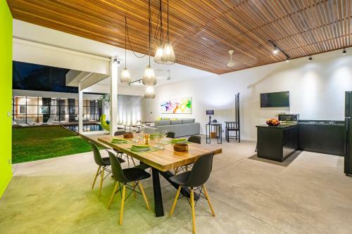 Villa Rouge - Loft Valilana