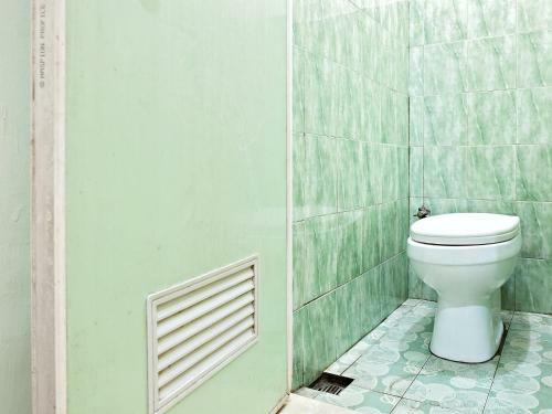 Hotel Spot On 2742 R5 Homestay