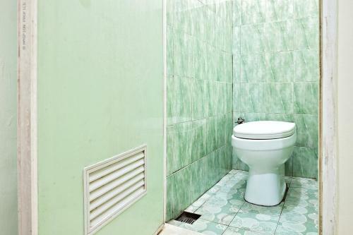 Hotel Spot On 2742 R5 Homestay
